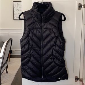lululemon athletica puffy vest, Black, Size 8